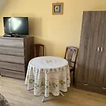 לינה וארוחת בוקר Chez Nous